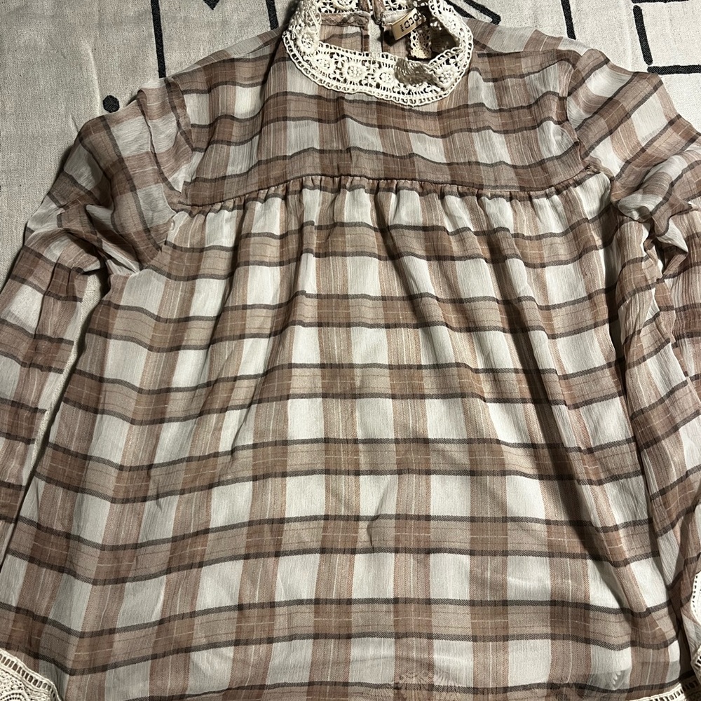 H&M Cream and Brown Plaid Top with Lace
